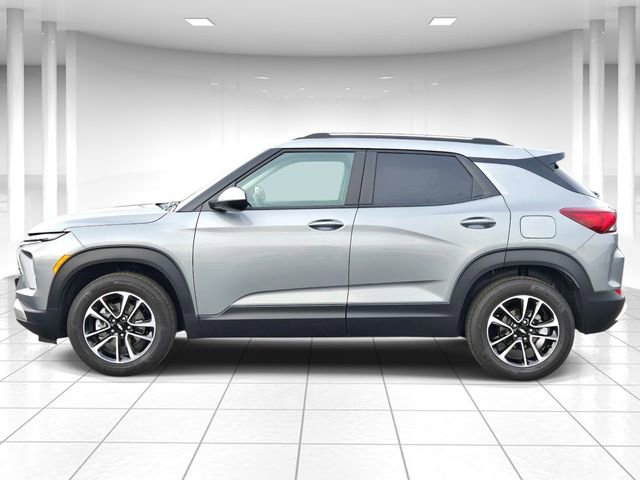 Used 2026 Chevrolet TrailBlazer LT w/ Driver Confidence Package image 2