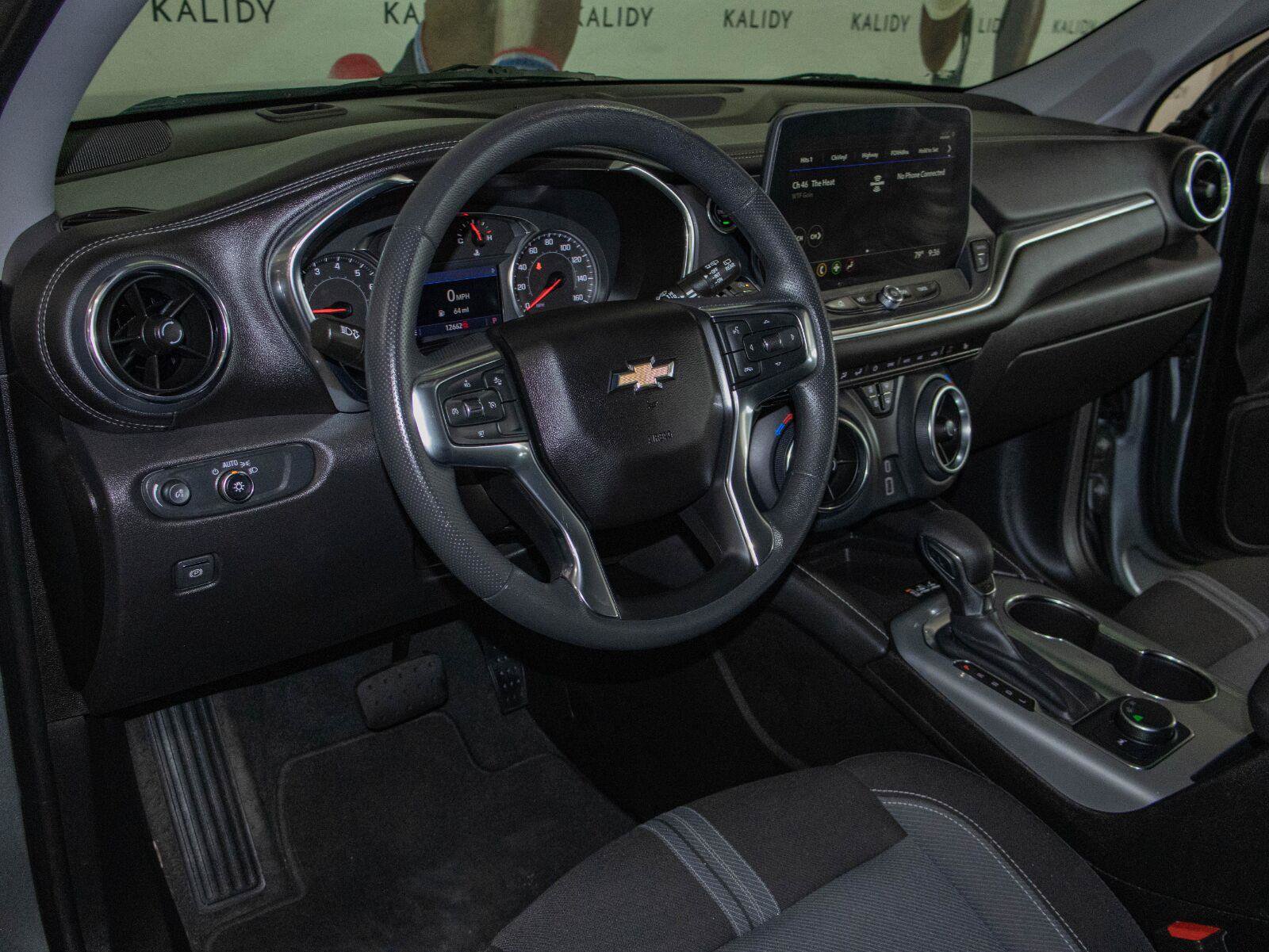 Used 2024 Chevrolet Blazer LT w/ Convenience Package FWD image 5