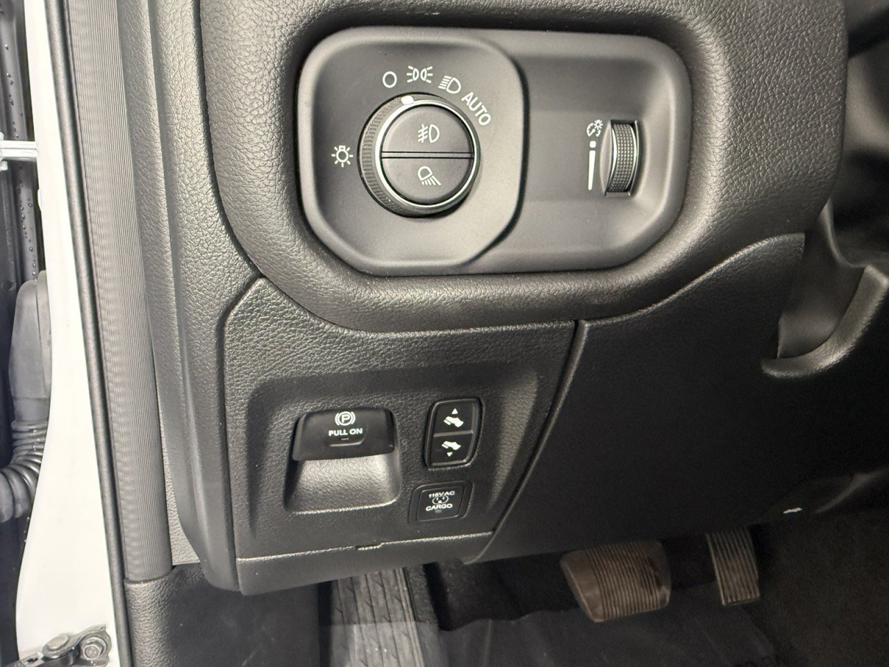 Used 2025 RAM 1500 Big Horn AWD/4WD image 21