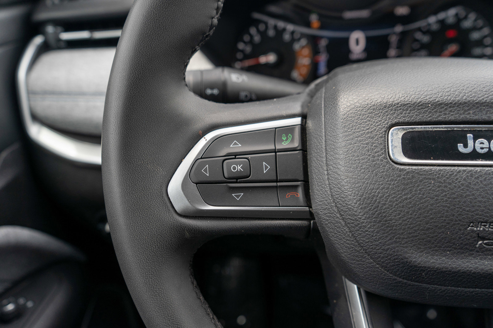 Used 2023 Jeep Compass Latitude w/ Convenience Group AWD/4WD image 24
