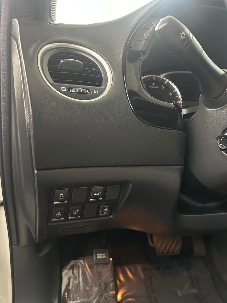 Used 2019 INFINITI QX60 Luxe w/ Limited Package image 15