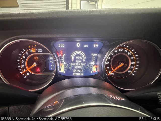 Used 2018 Jeep Wrangler Unlimited Sahara AWD/4WD image 22