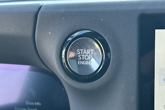 Used 2024 Lexus GX 550 w/ Accessory Package (Z1) AWD/4WD image 28