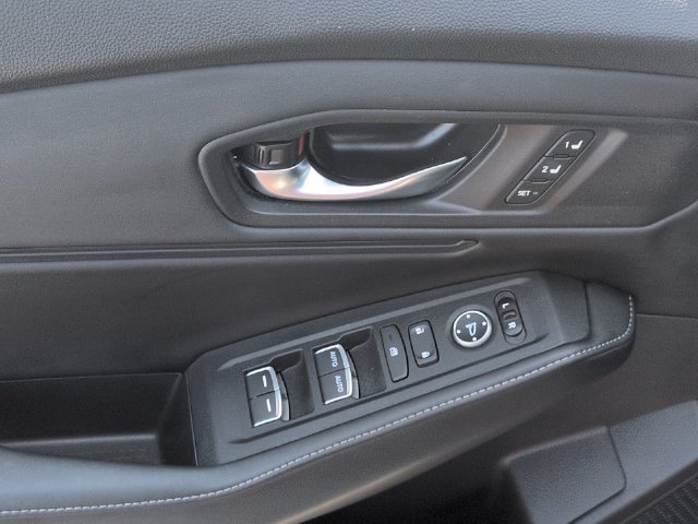 Used 2024 Honda Accord Sport image 13