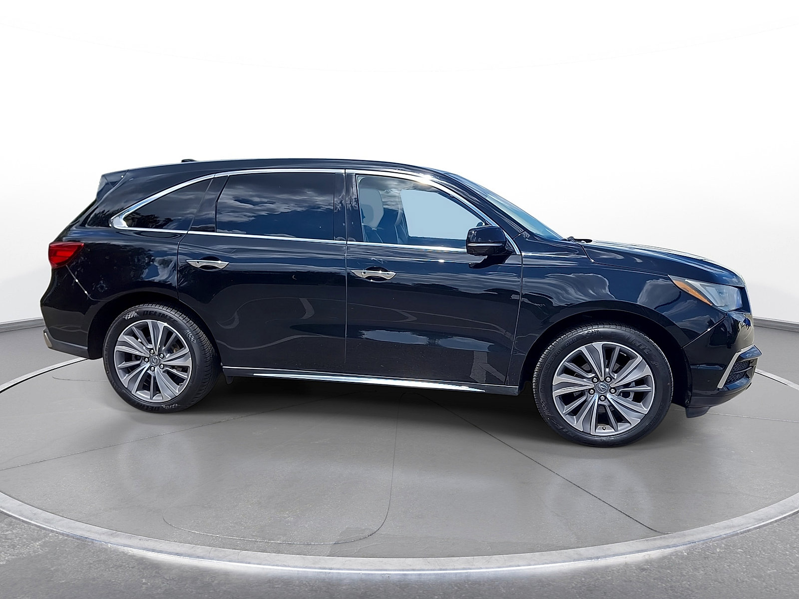 Used 2017 Acura MDX w/ Technology Package AWD/4WD image 9