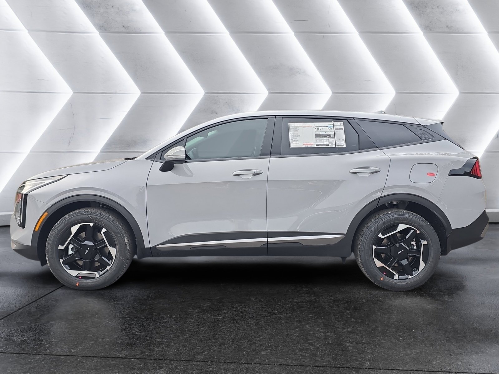 New 2026 Kia Sportage S image 2