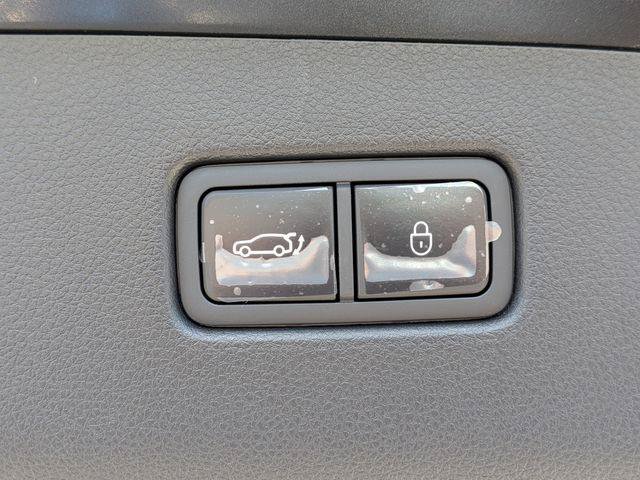 New 2025 Genesis GV70 2.5T w/ Sport Prestige Package AWD/4WD image 33