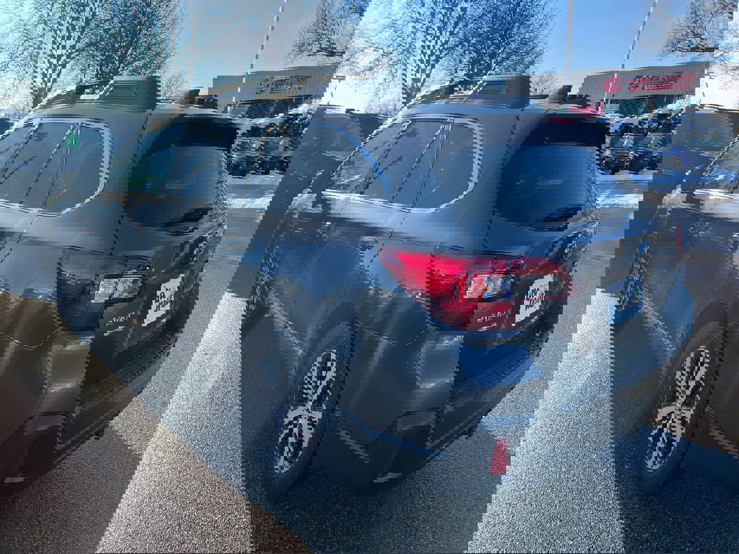 Used 2018 Subaru Outback 2.5i Limited w/ Popular Package #2 image 5