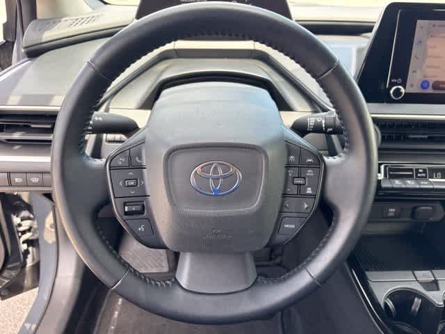 Used 2025 Toyota Prius LE AWD/4WD image 14