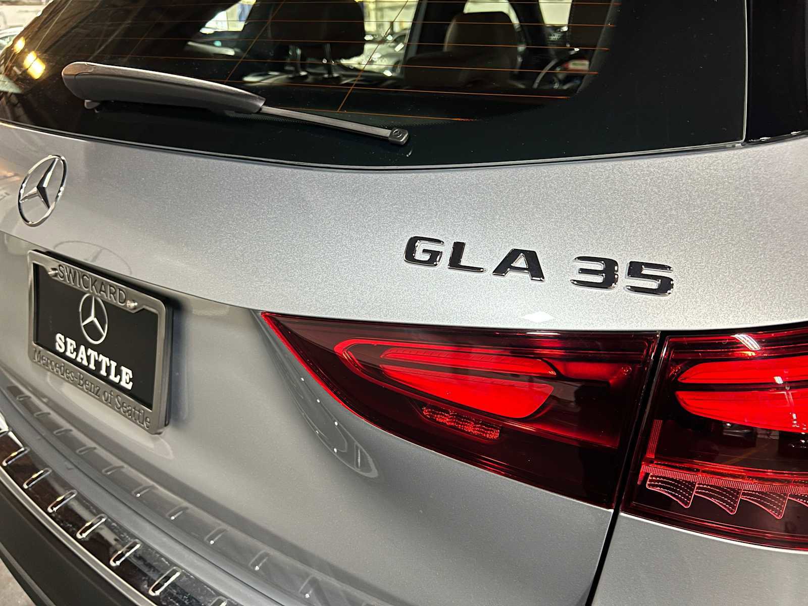 New 2026 Mercedes-Benz GLA 35 AMG 4MATIC image 15