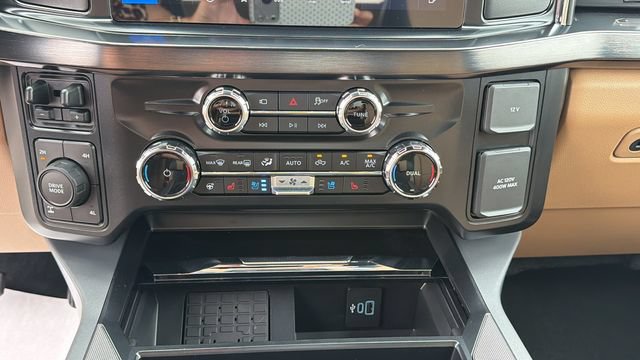 New 2026 Ford F250 Lariat w/ FX4 Off-Road Package AWD/4WD image 24