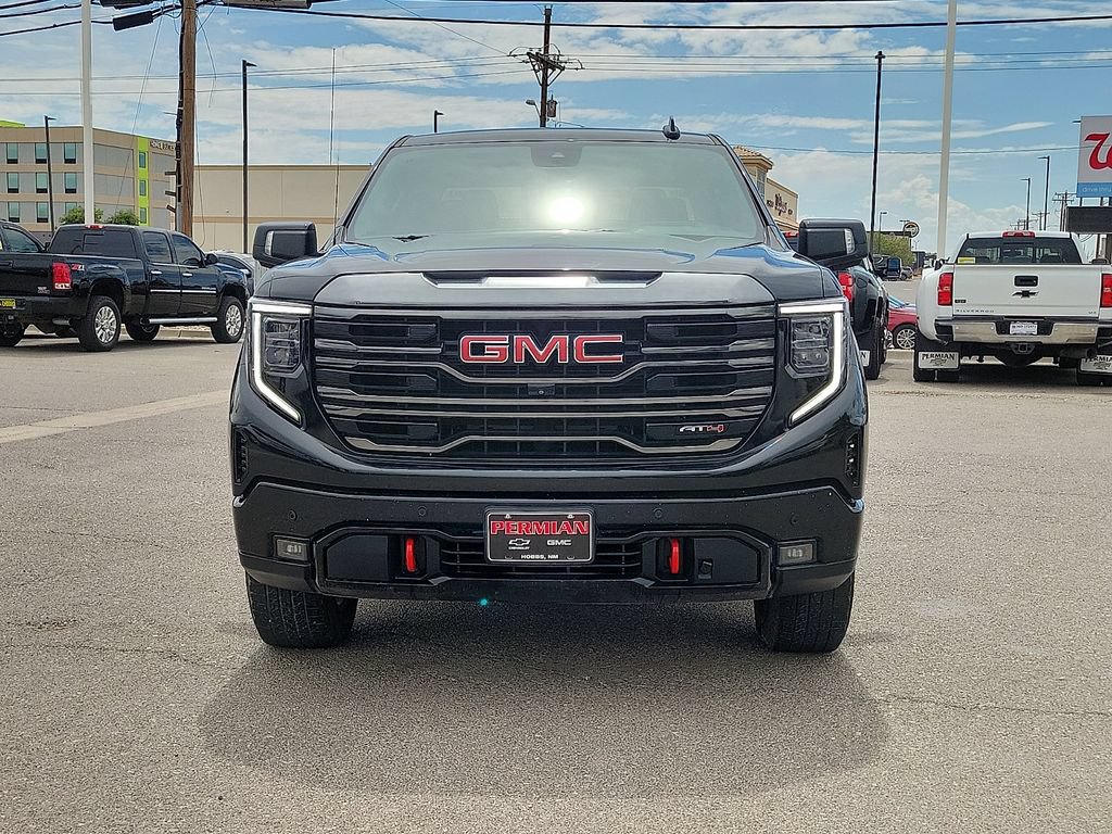 Used 2023 GMC Sierra 1500 AT4 w/ Technology Package AWD/4WD image 3