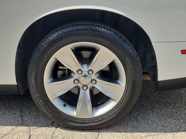 Used 2021 Dodge Challenger SXT w/ Driver Convenience Group image 30