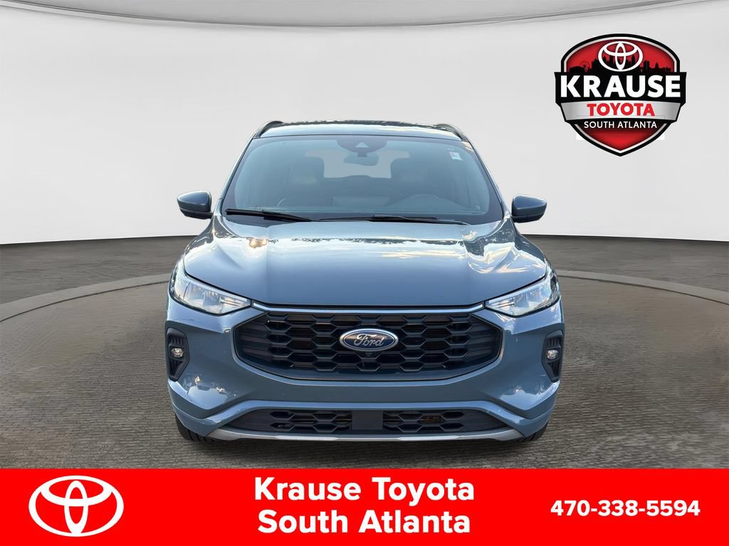 Used 2023 Ford Escape ST-Line Select w/ Tech Pack #2 AWD/4WD image 2