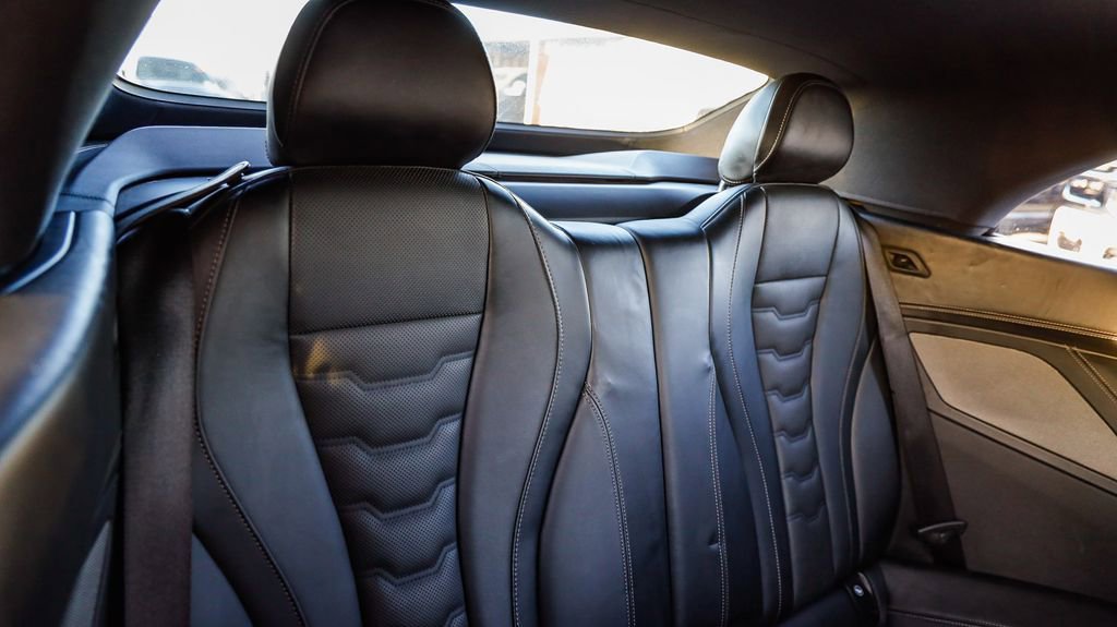 Used 2025 BMW 840i Convertible w/ Driving Assistance Package image 18