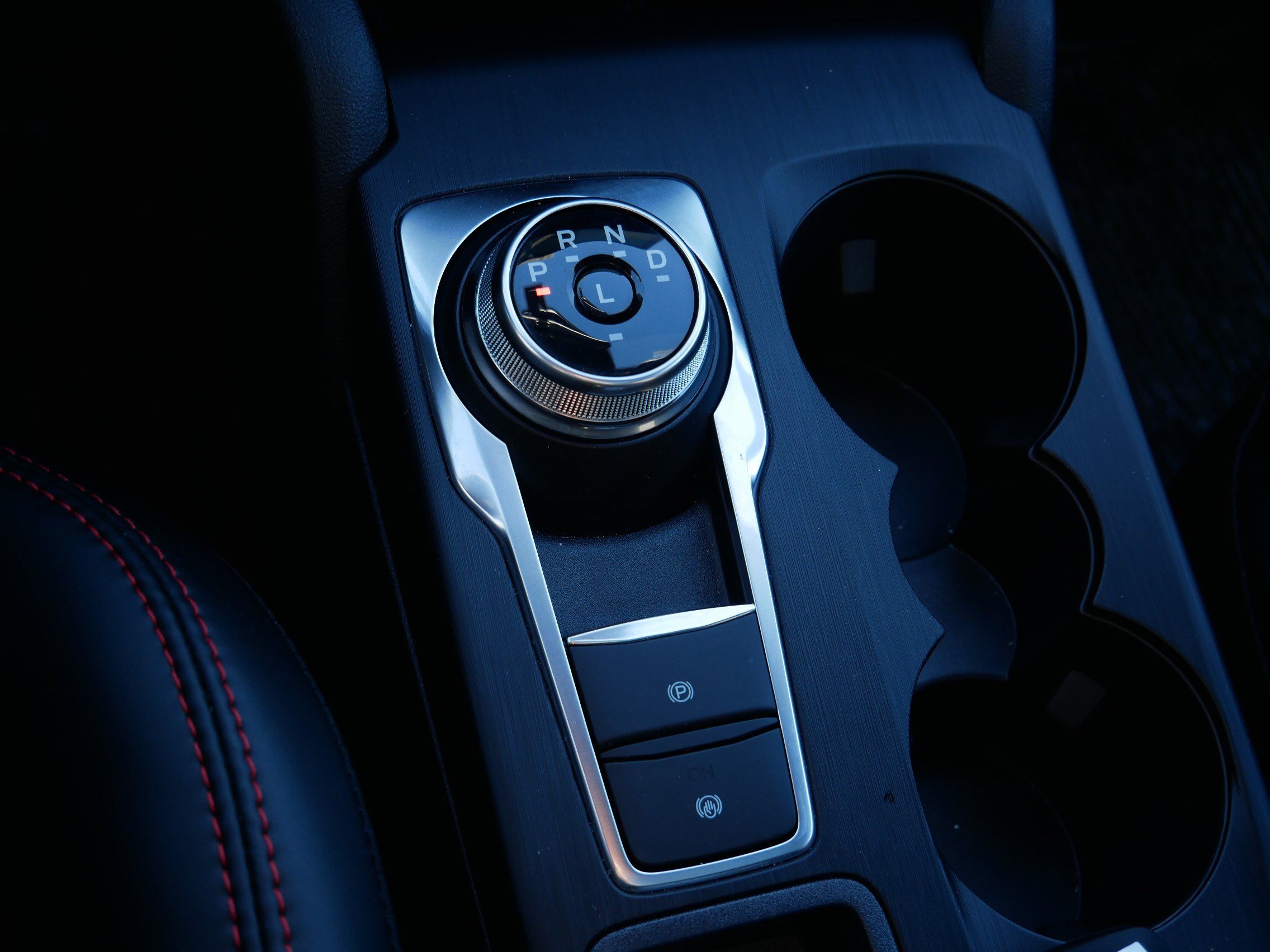 New 2025 Ford Escape ST-Line Select w/ Tech Pack #2 image 24