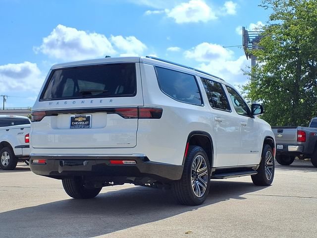 Used 2024 Jeep Wagoneer L Series II w/ Flexible Seating Group RWD image 5