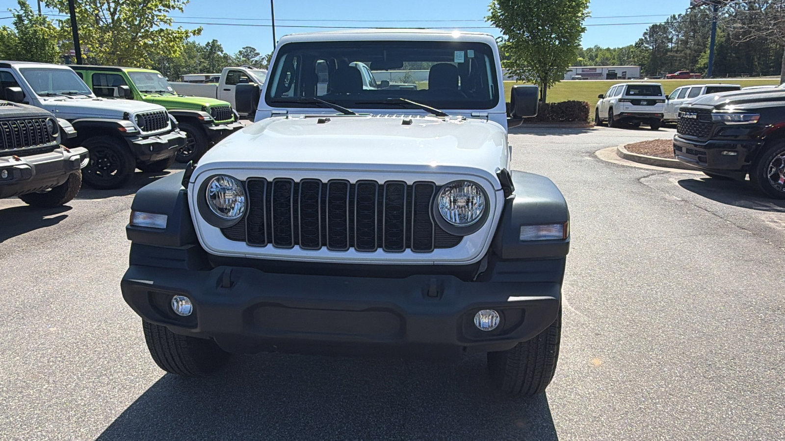Used 2025 Jeep Wrangler Sport image 3