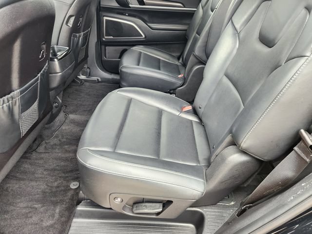 Used 2025 Kia Telluride S FWD image 30