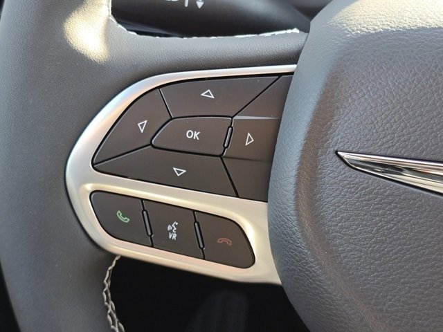 New 2026 Chrysler Pacifica Select image 14