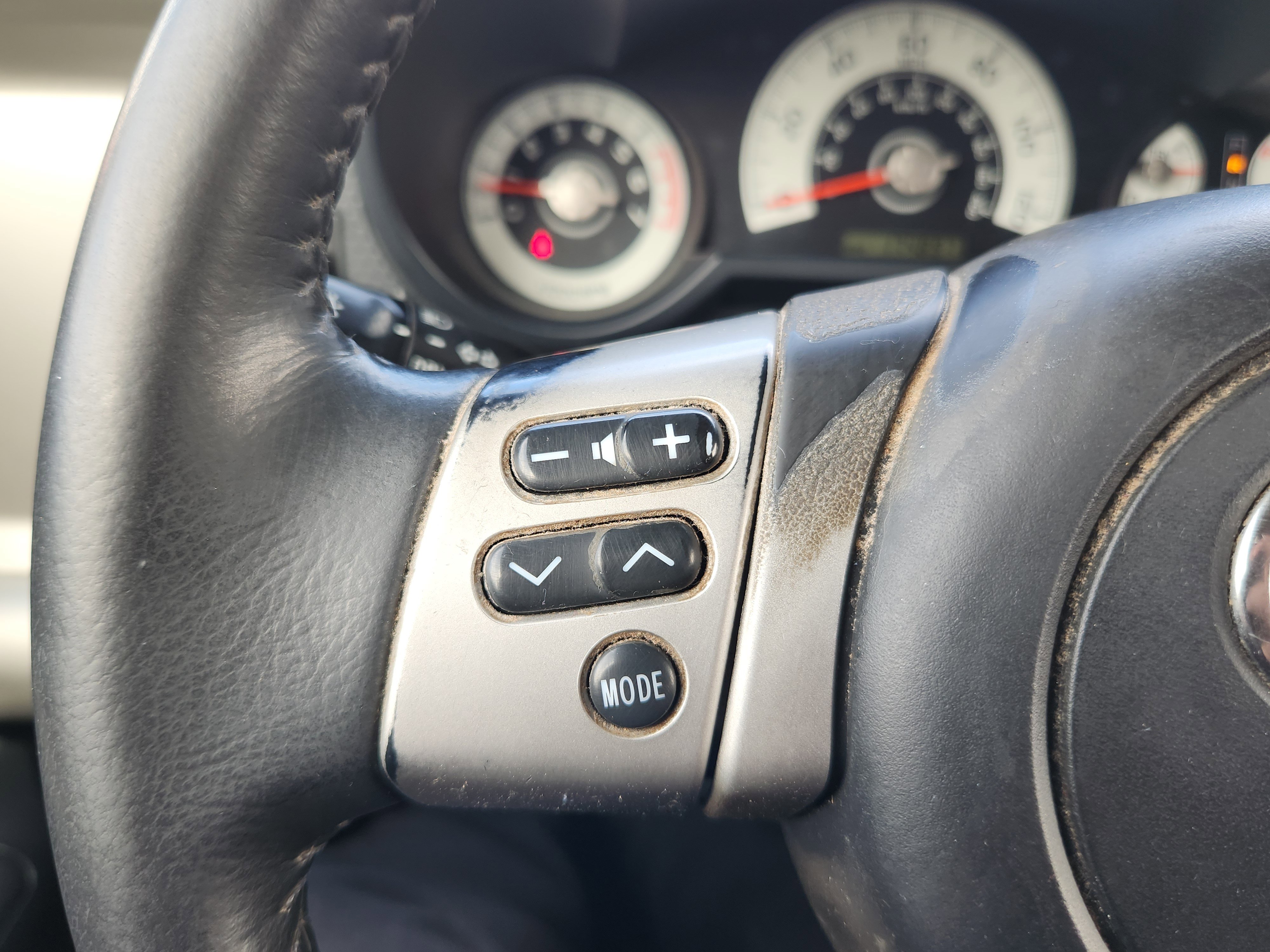 Used 2014 Toyota FJ Cruiser 4WD w/ Upgrade Package image 24