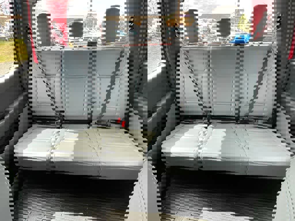 New 2025 Ford F250 XL w/ XL Chrome Package image 25