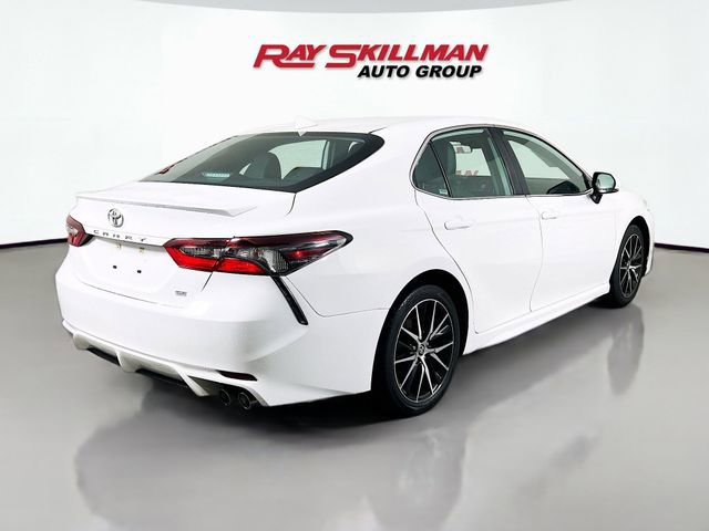 Used 2024 Toyota Camry SE image 7