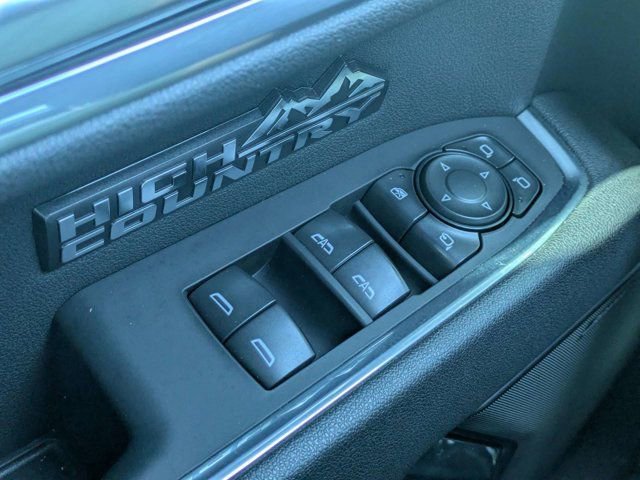 Used 2025 Chevrolet Silverado 1500 High Country w/ Midnight Edition AWD/4WD image 21