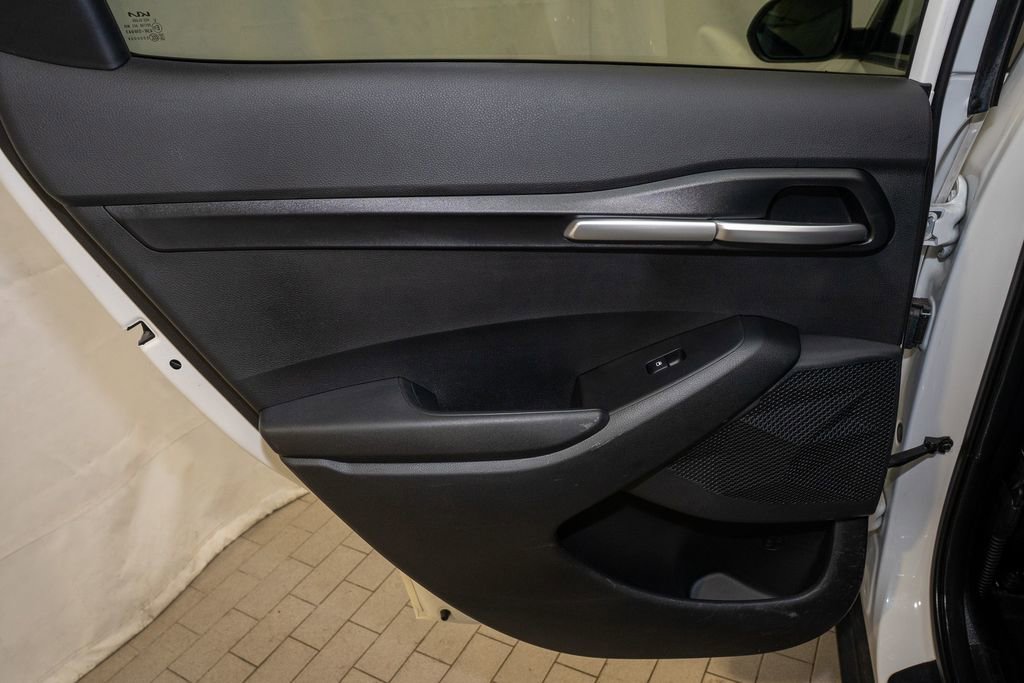 Certified 2024 Kia Seltos LX image 9