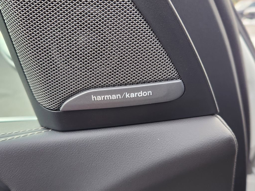 New 2026 BMW X5 xDrive40i w/ Climate Comfort Package AWD/4WD image 16