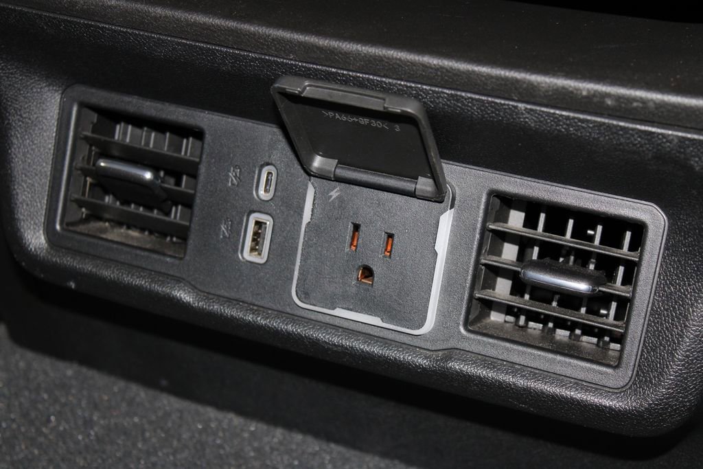 Used 2024 GMC Sierra 1500 SLT image 36