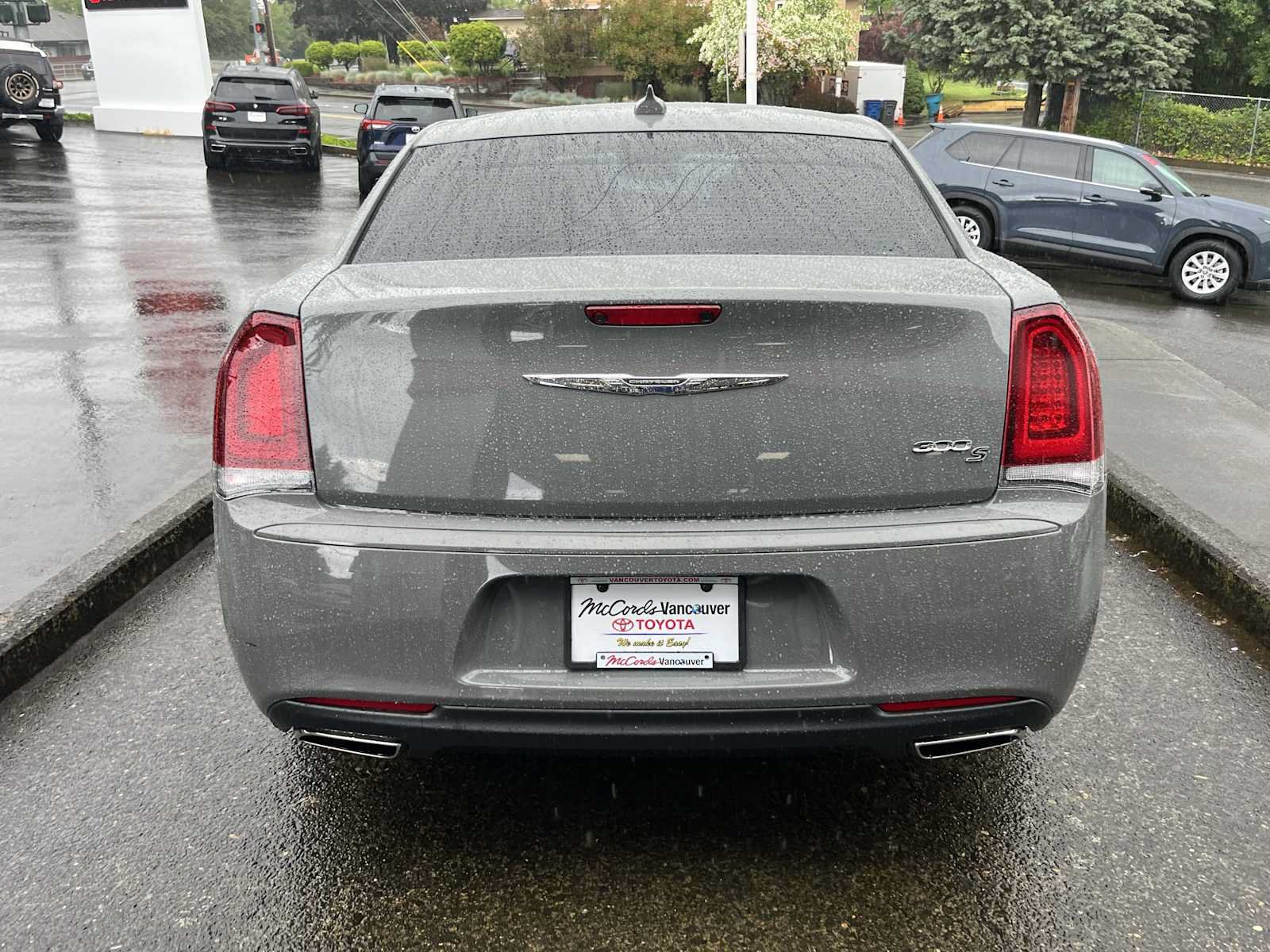 Used 2019 Chrysler 300 S RWD image 6