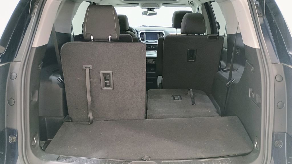 Used 2021 GMC Acadia SLE w/ Driver Convenience Package image 25