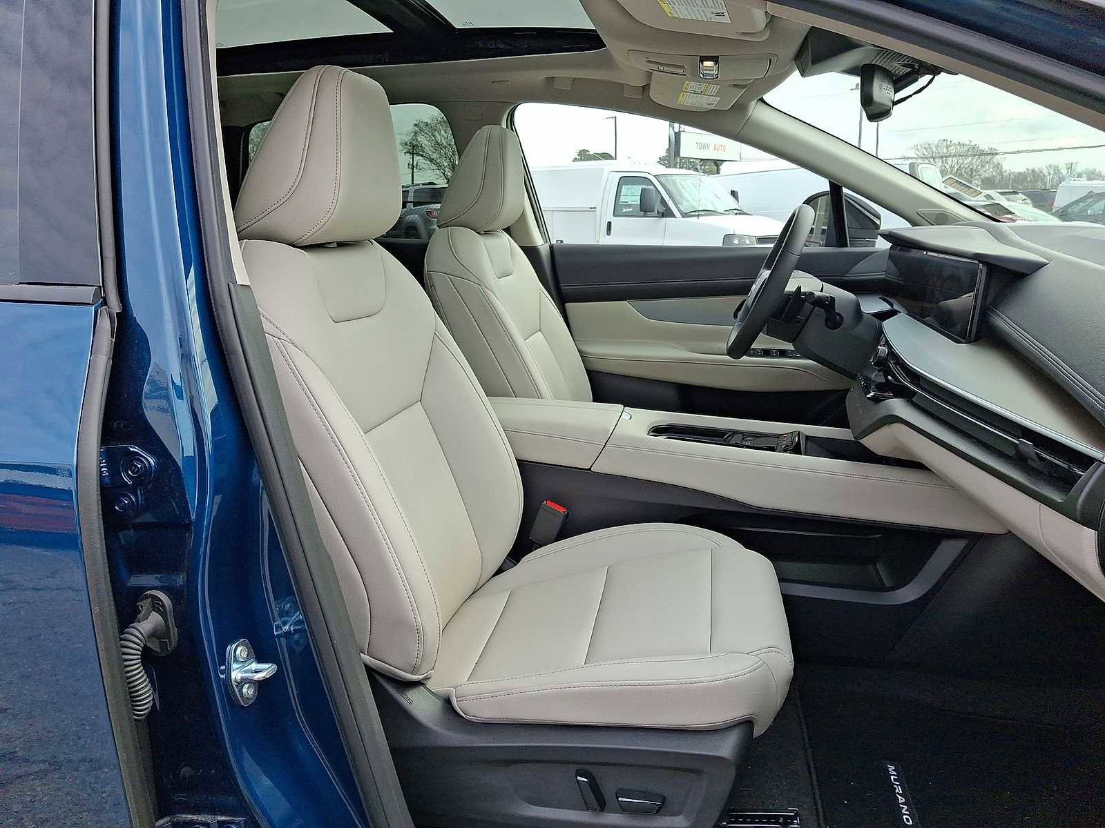 Used 2025 Nissan Murano SL w/ Cargo Package image 32