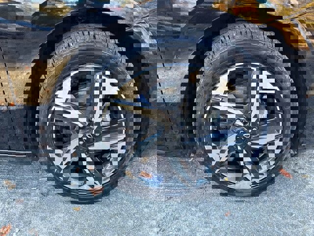 Certified 2023 Hyundai Elantra Limited w/ Preferred Accessory Package image 8