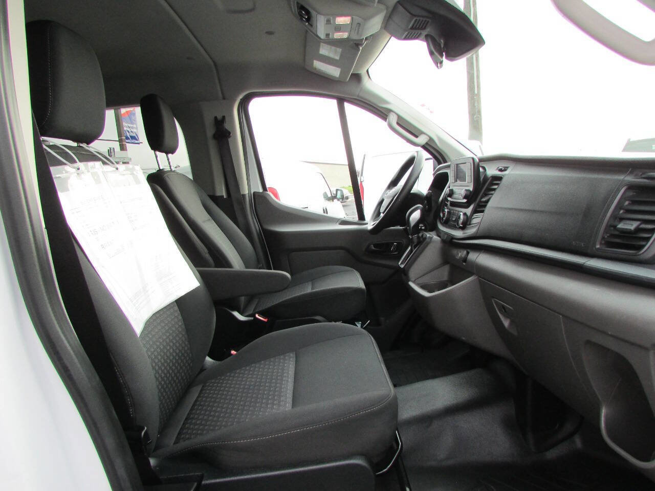 Used 2023 Ford Transit 350 XL image 17