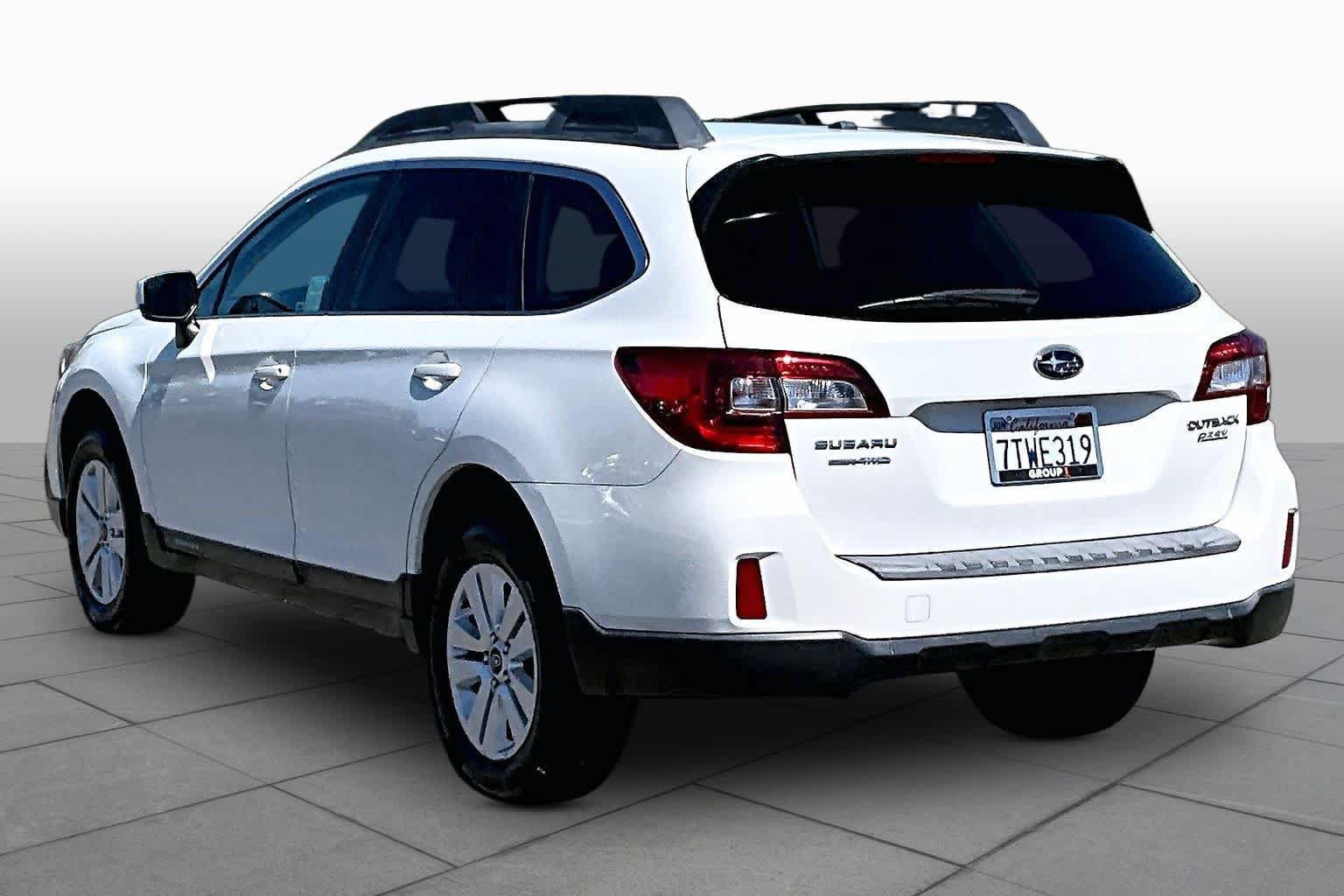 Used 2015 Subaru Outback 2.5i Premium AWD/4WD image 11