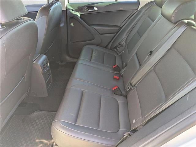 Used 2014 Volkswagen Tiguan SE image 18