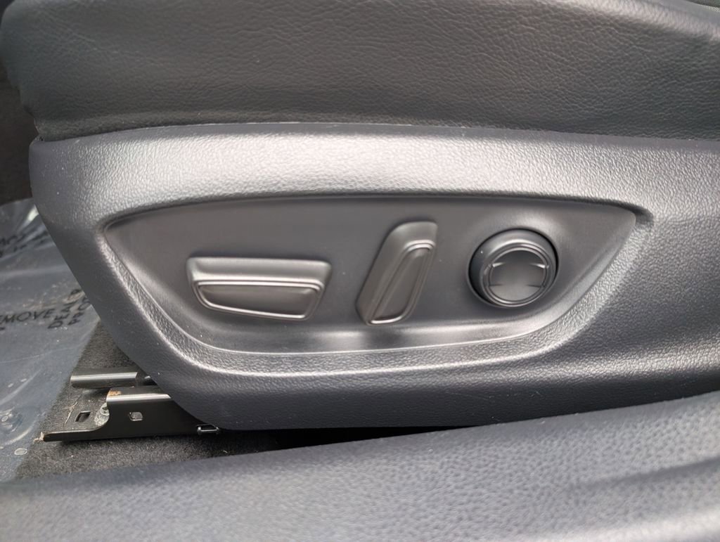 Used 2023 Toyota Camry SE FWD image 15