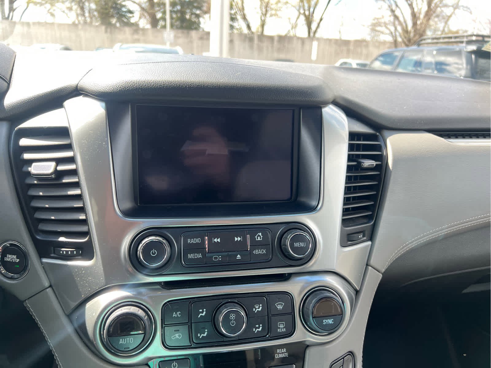 Used 2019 Chevrolet Suburban LT AWD/4WD image 9