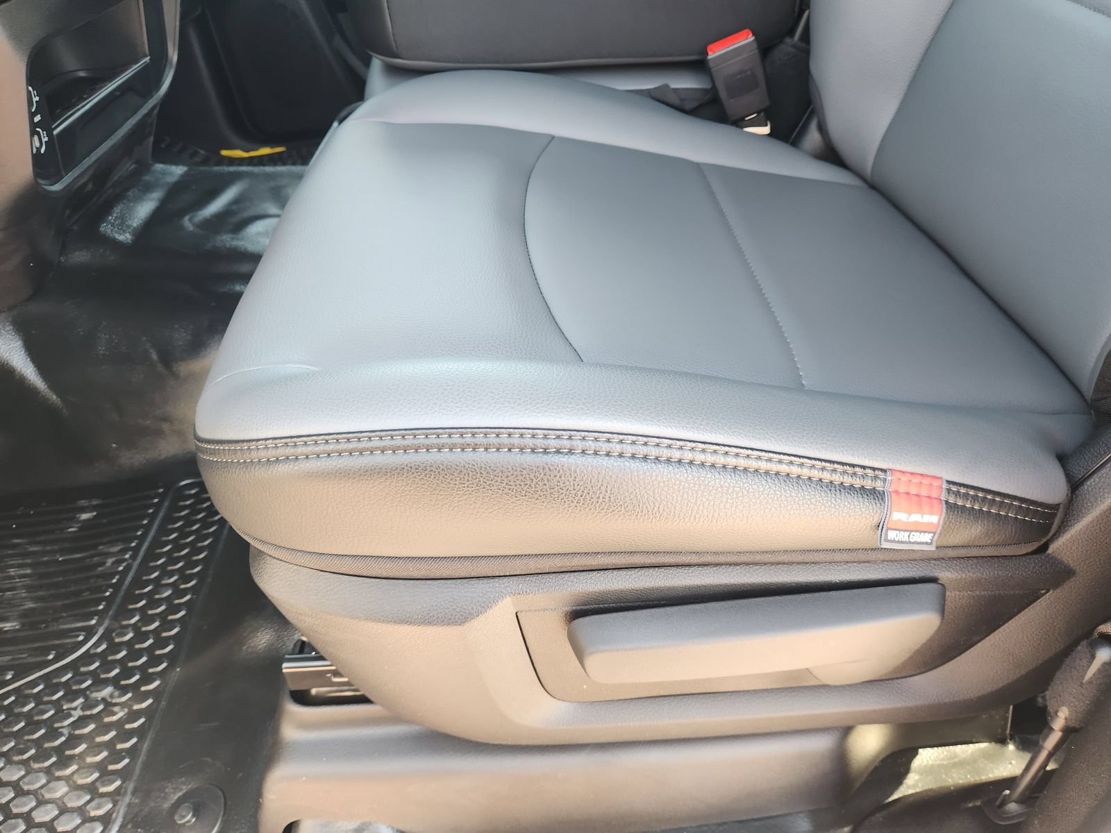 New 2026 RAM 2500 Tradesman AWD/4WD image 20