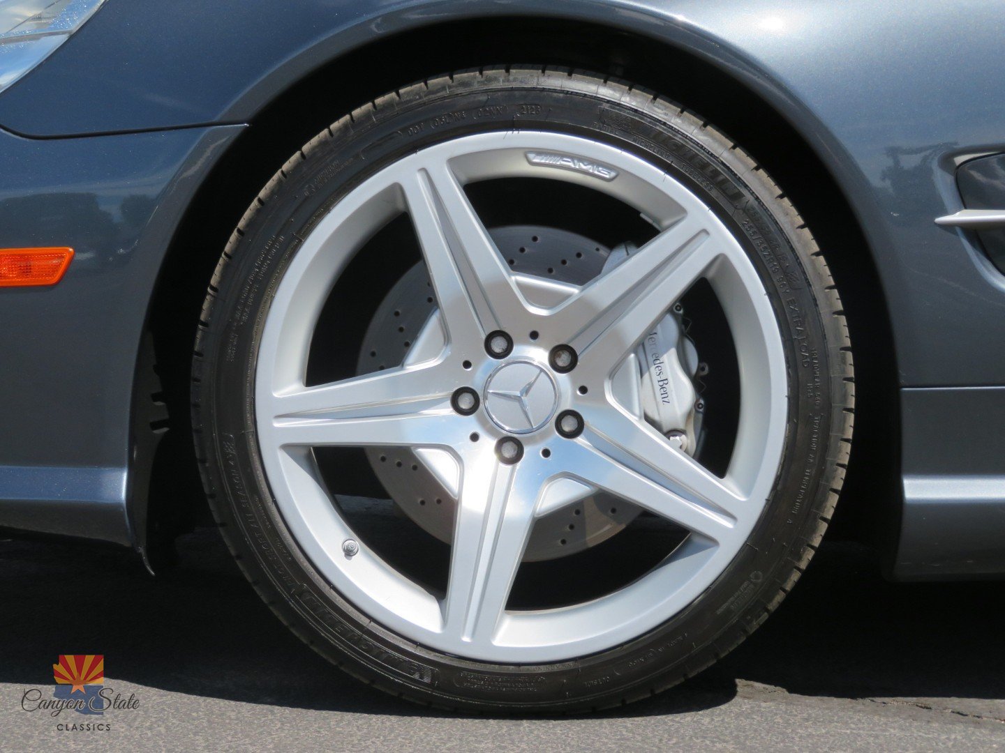 Used 2009 Mercedes-Benz SL 550 w/ Premium I Pkg image 17