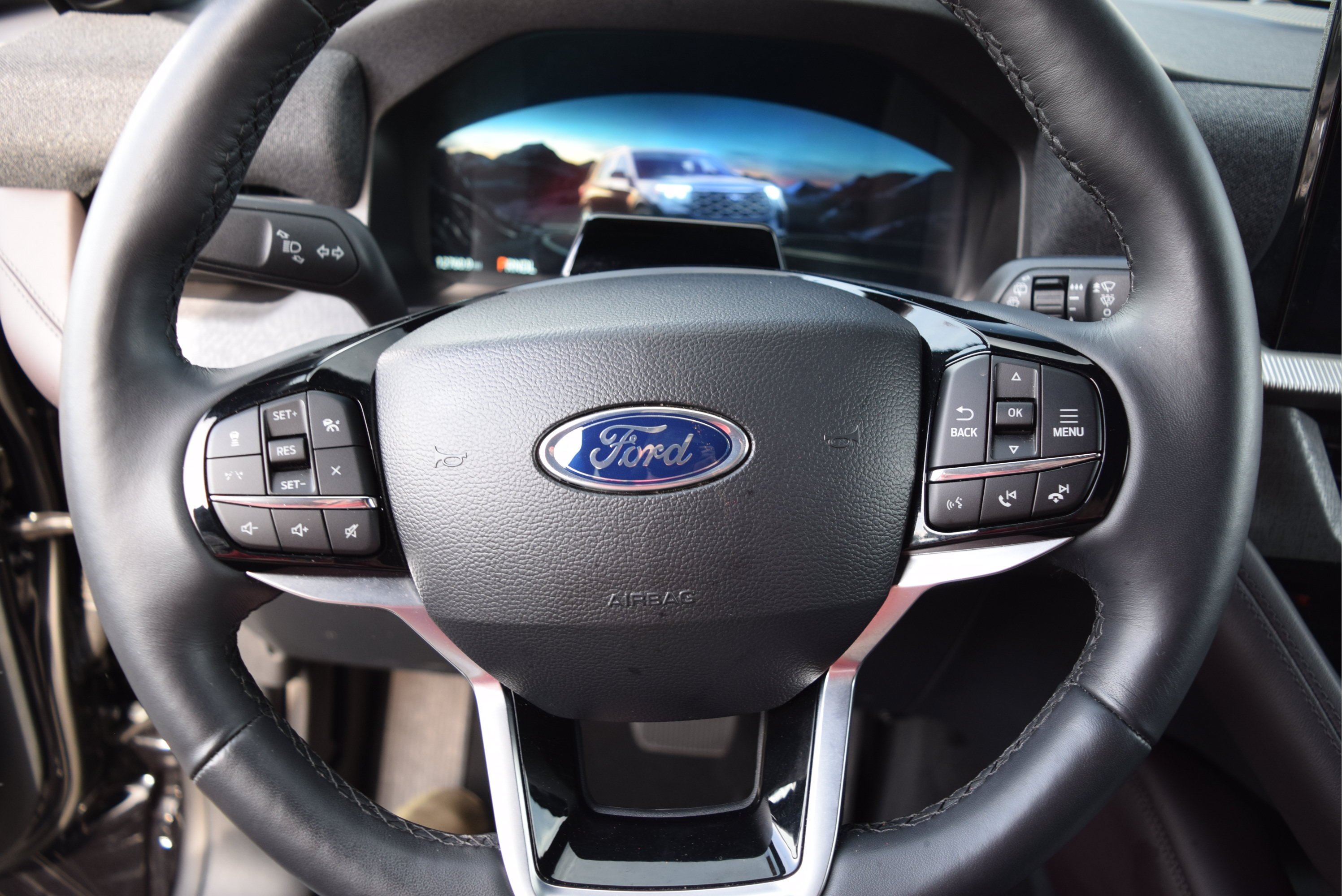 Used 2026 Ford Explorer Platinum AWD/4WD image 11