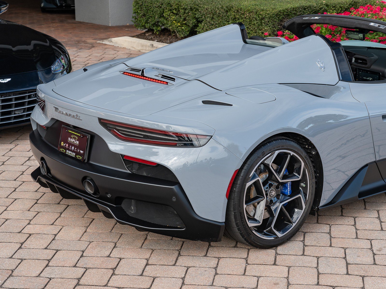 Used 2023 Maserati MC20 Spyder image 3
