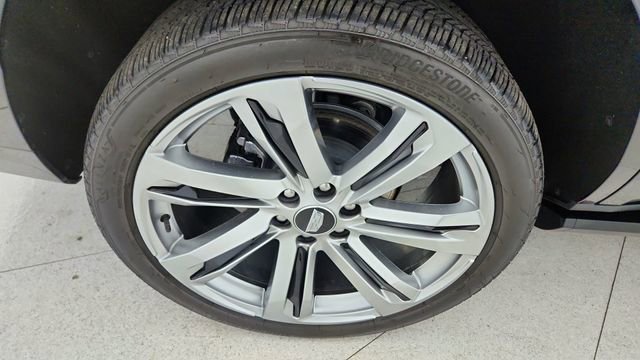 Used 2025 Cadillac Escalade Sport Platinum w/ LPO, Floor Liner Package image 66