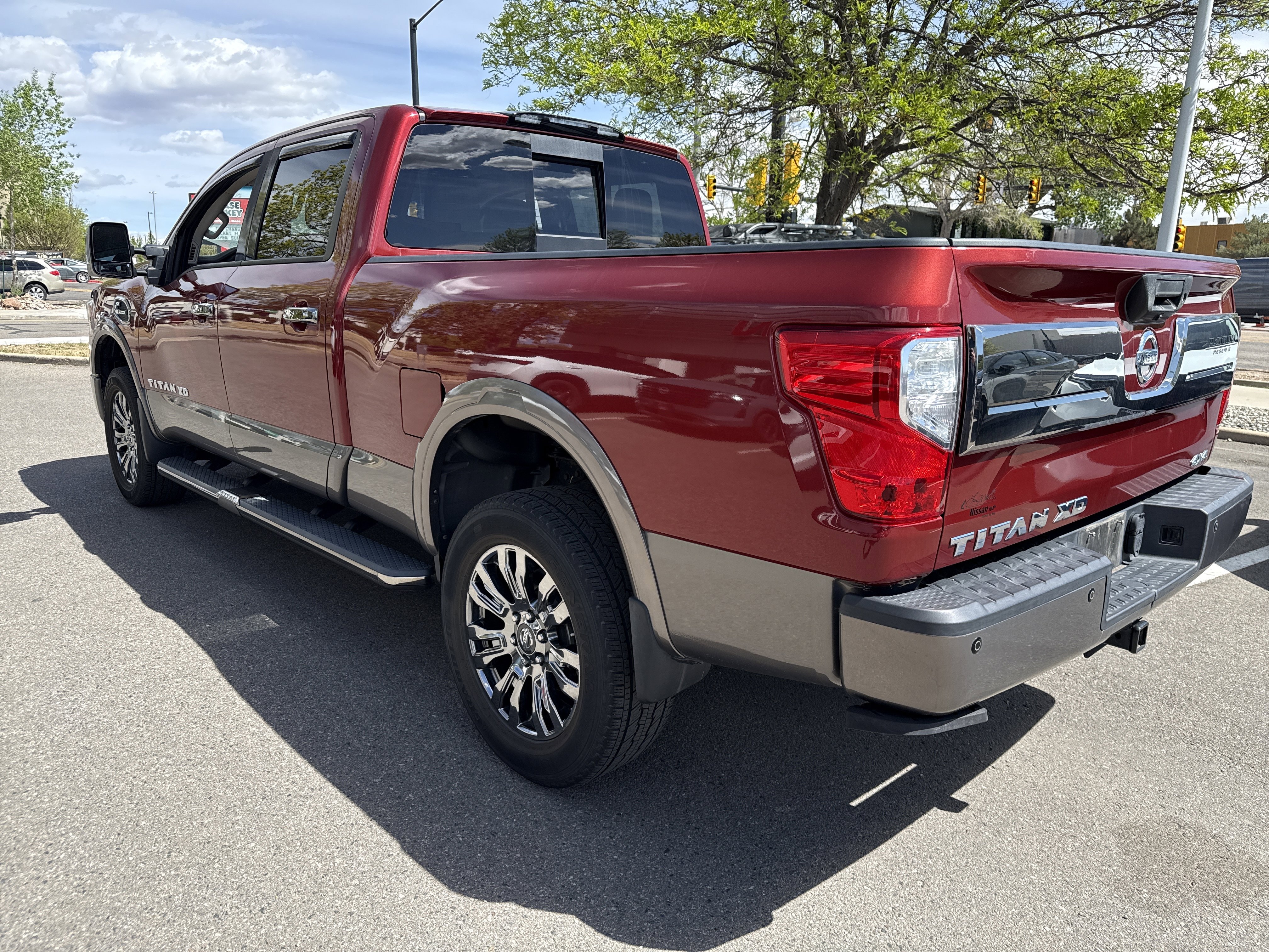 Used 2018 Nissan Titan Platinum Reserve w/ Platinum Utility Package AWD/4WD image 6