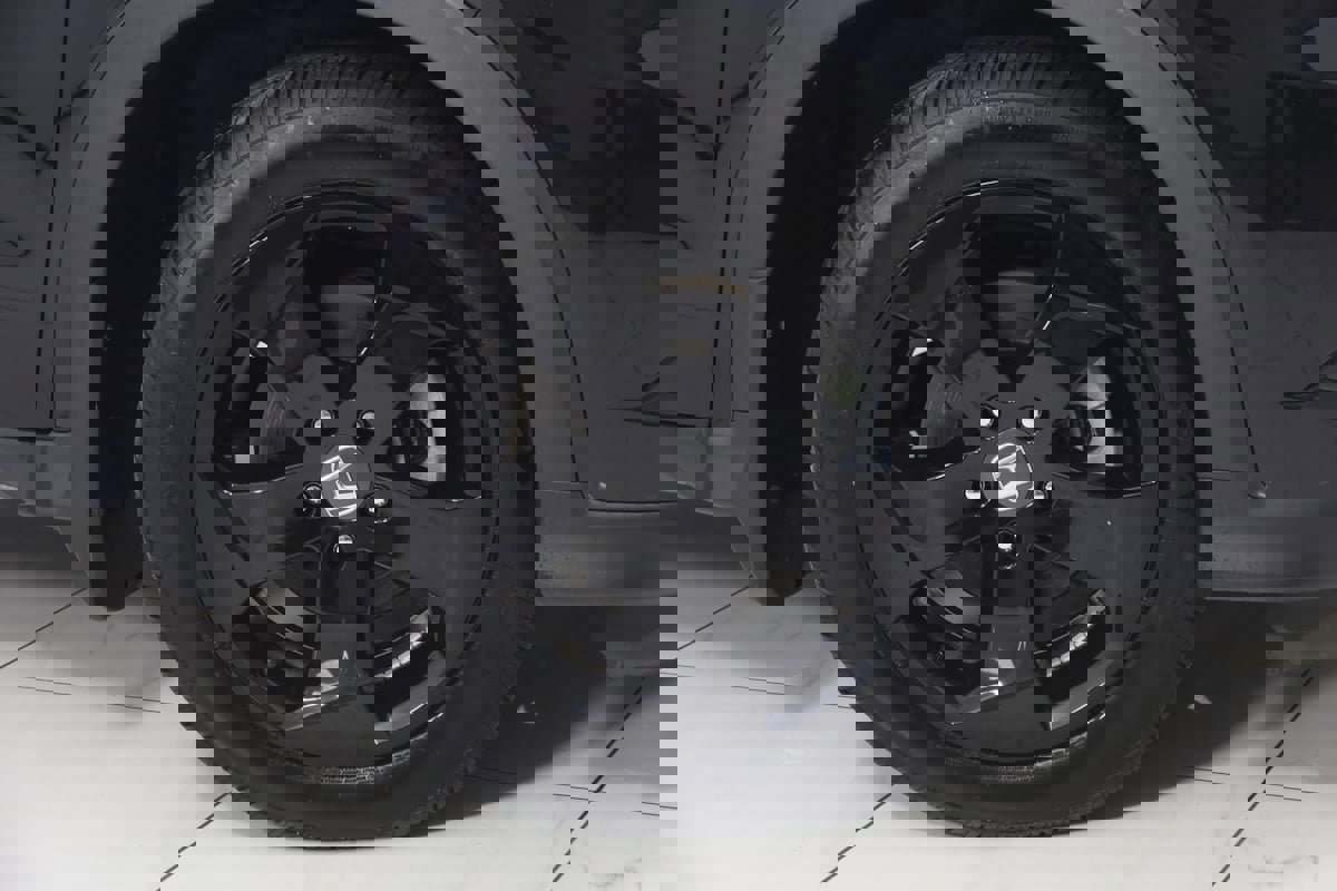 Used 2018 Honda HR-V EX image 14