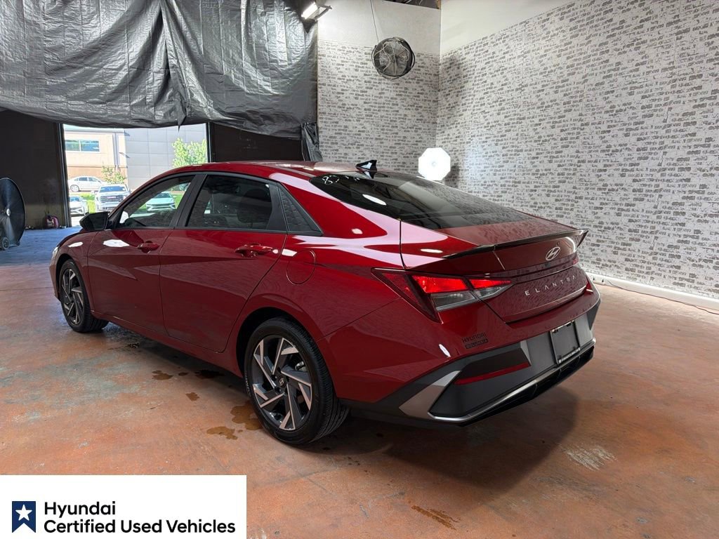 Used 2025 Hyundai Elantra Sport FWD image 6