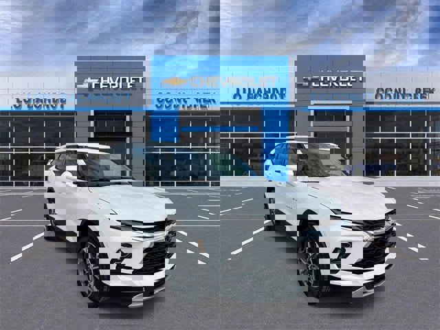 New 2025 Chevrolet Blazer LT w/ Driver Confidence Package