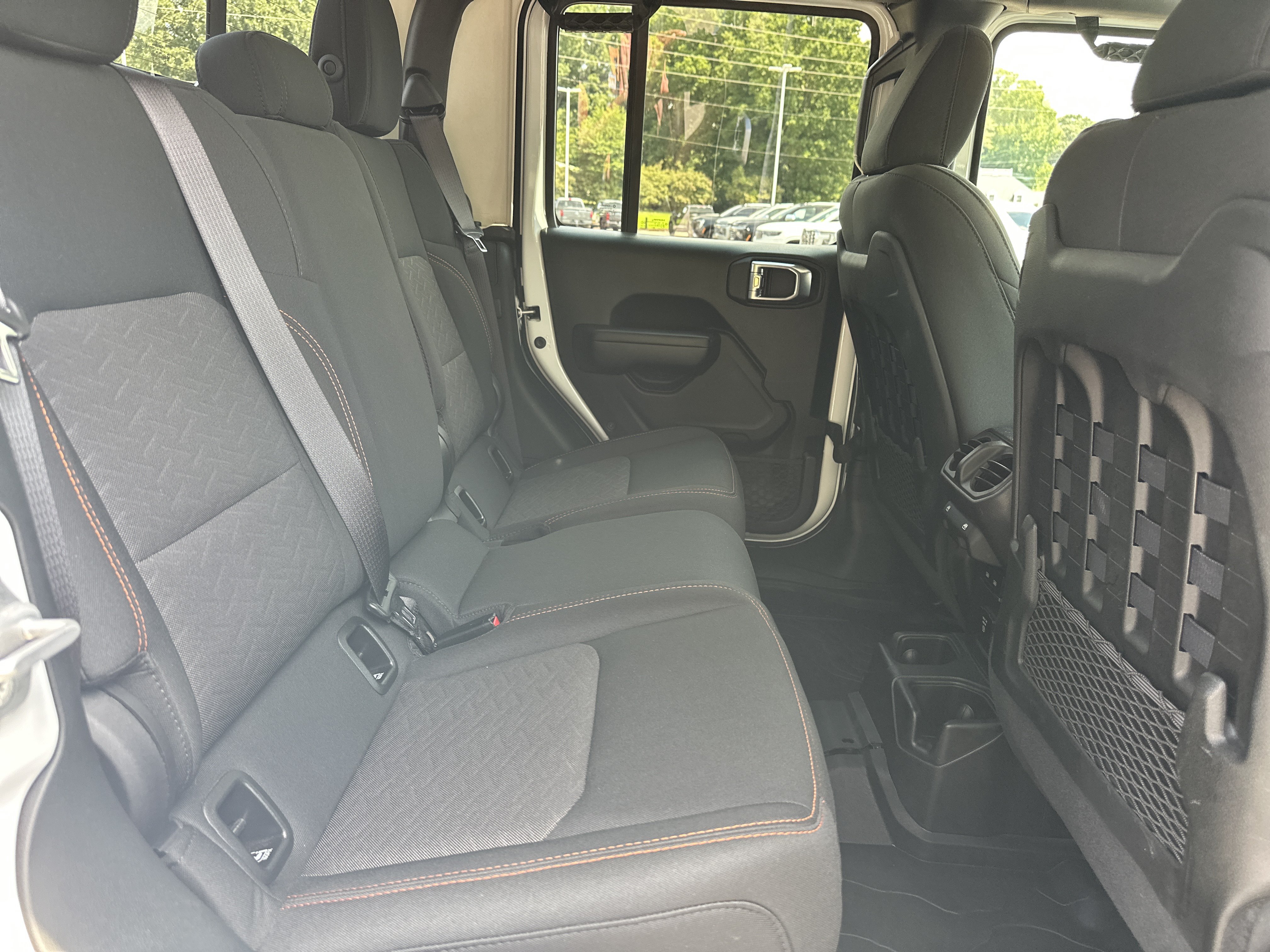 Used 2021 Jeep Gladiator Mojave AWD/4WD image 17